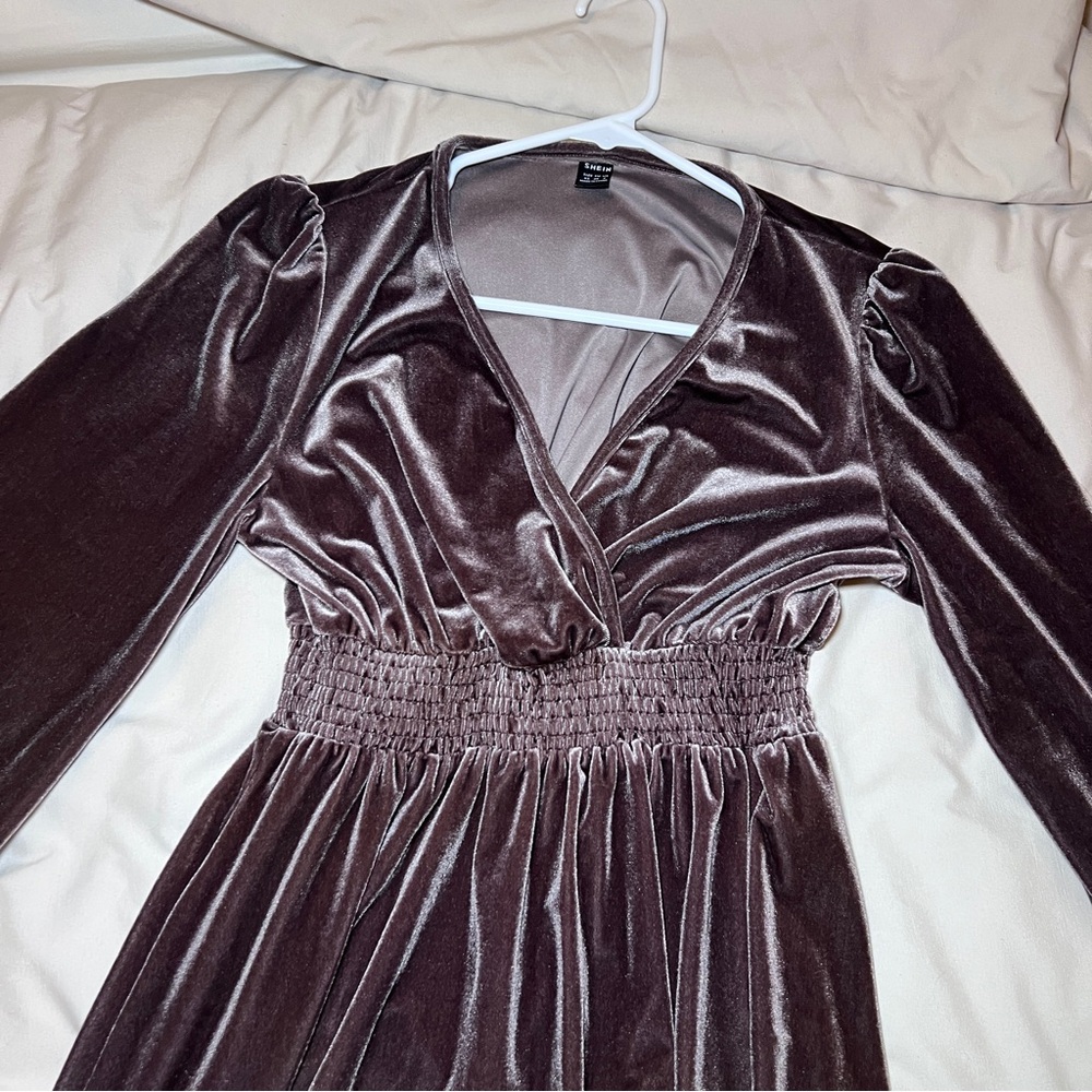 SHEIN Deep Brown Velvet Long Sleeve Women’s XS Dress Empire Waist V Neck - Picture 13 of 16